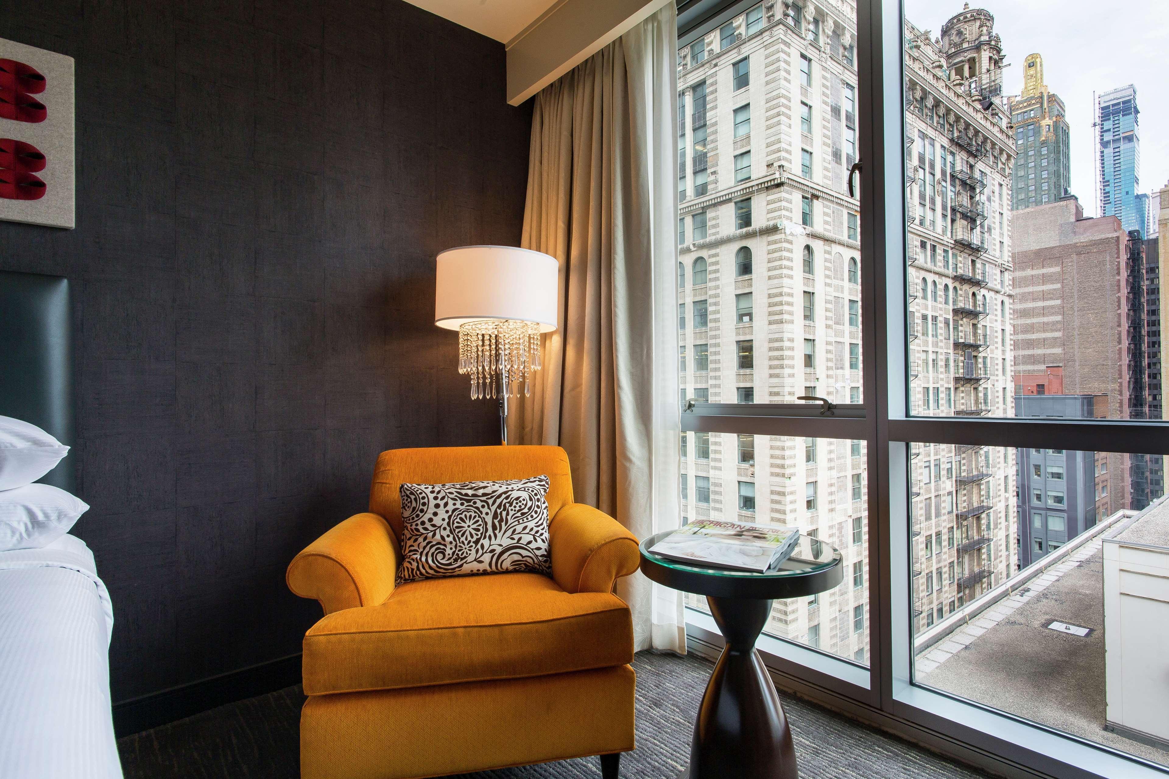 Thewit Chicago, A Hilton Hotel 4*