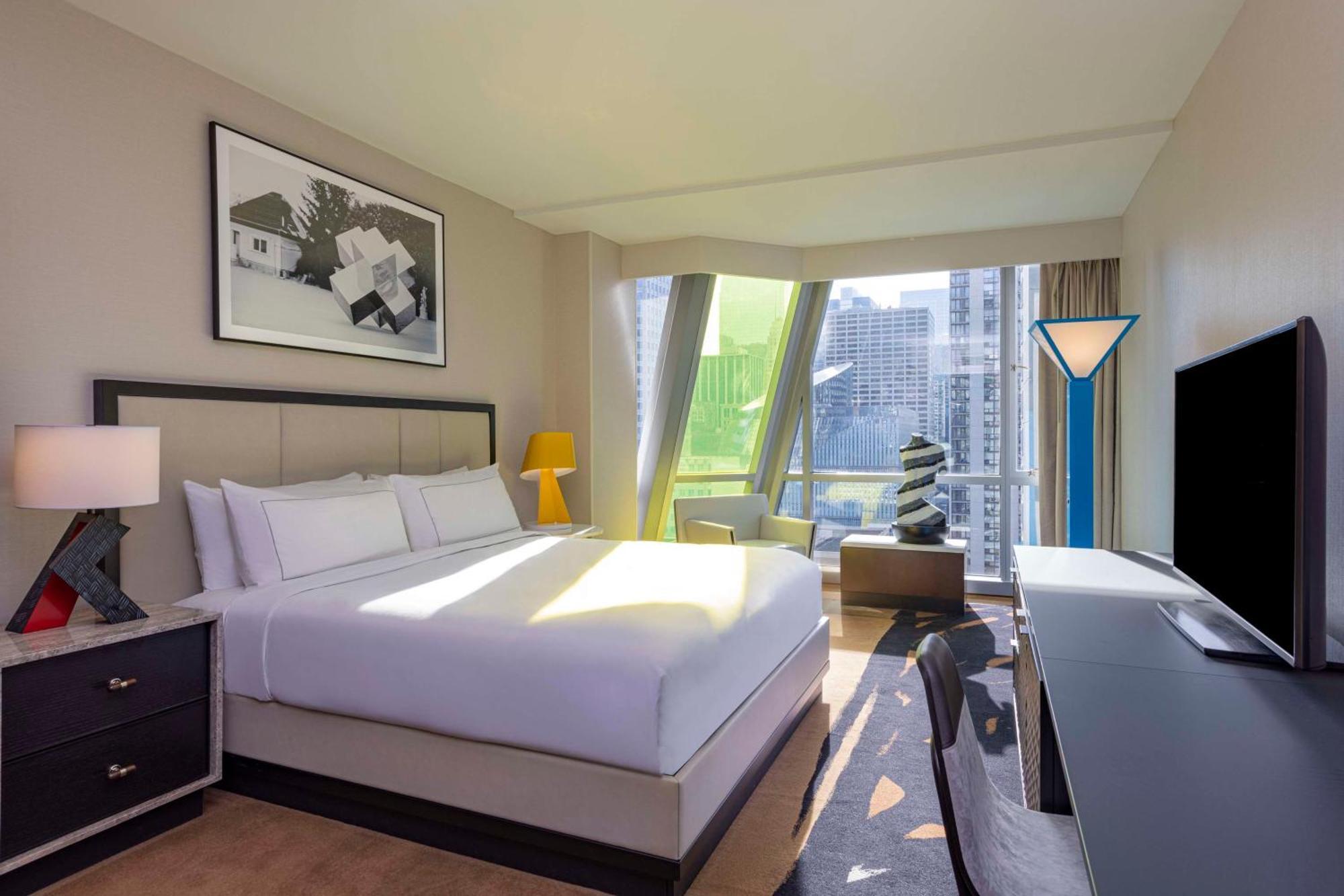 Thewit Chicago, A Hilton 4* Chicago