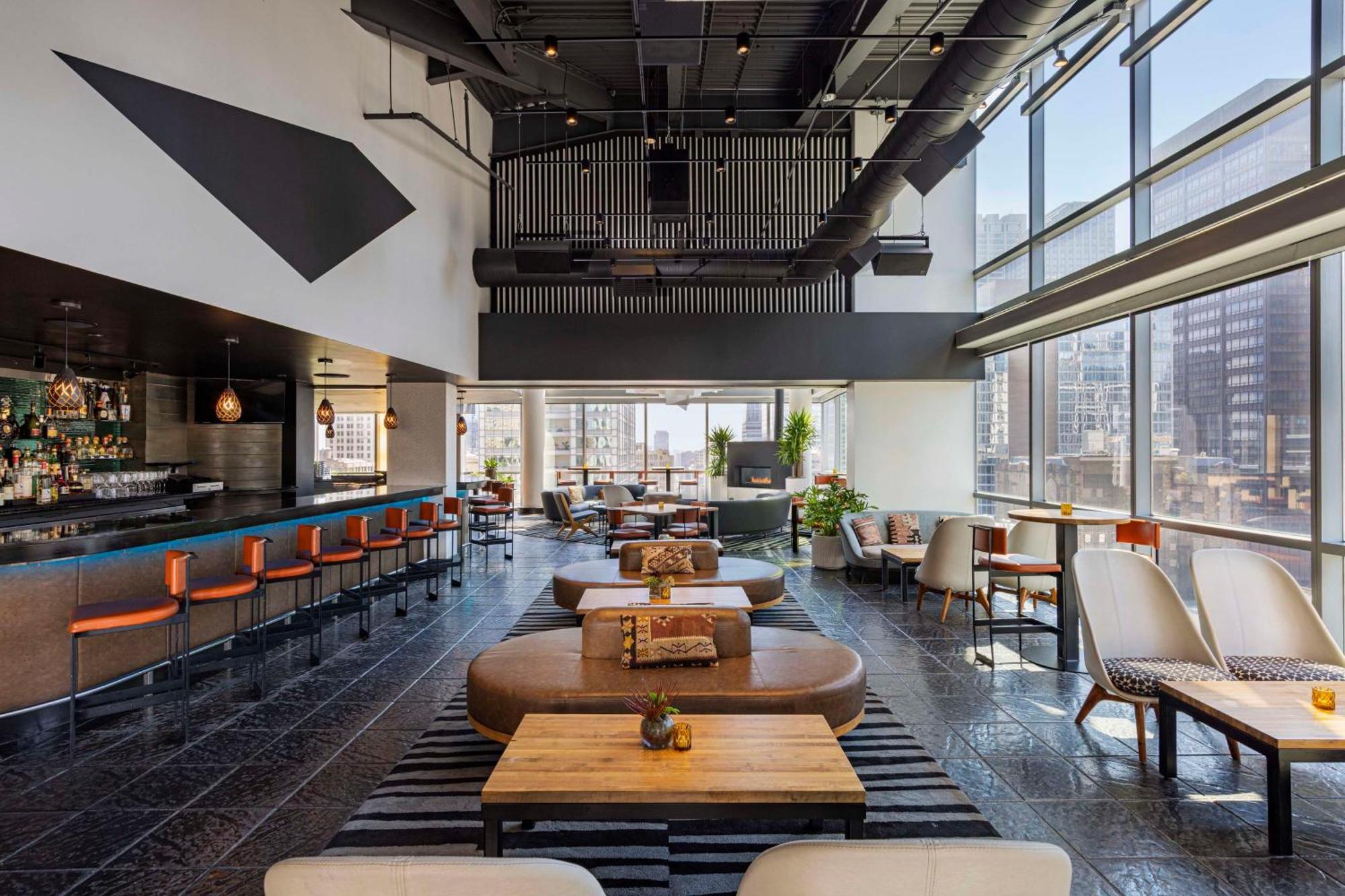 Thewit Chicago, A Hilton 4* Chicago
