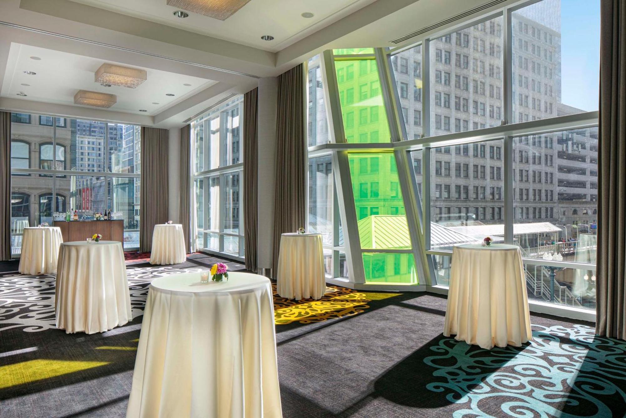 Hotel Thewit Chicago, A Hilton