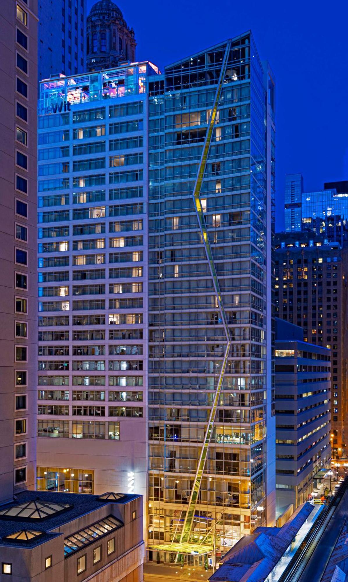 Thewit Chicago, A Hilton Hotel Chicago